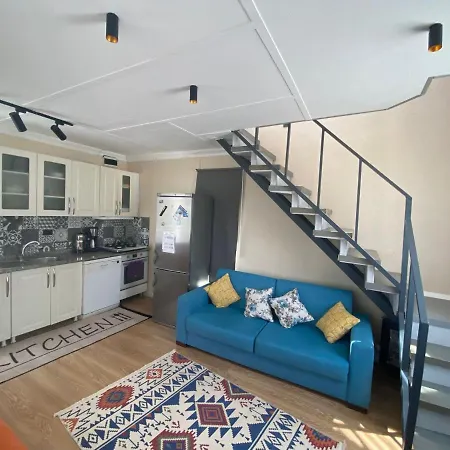 Denize 5 Dakika Ve Doga Evi Çeşme